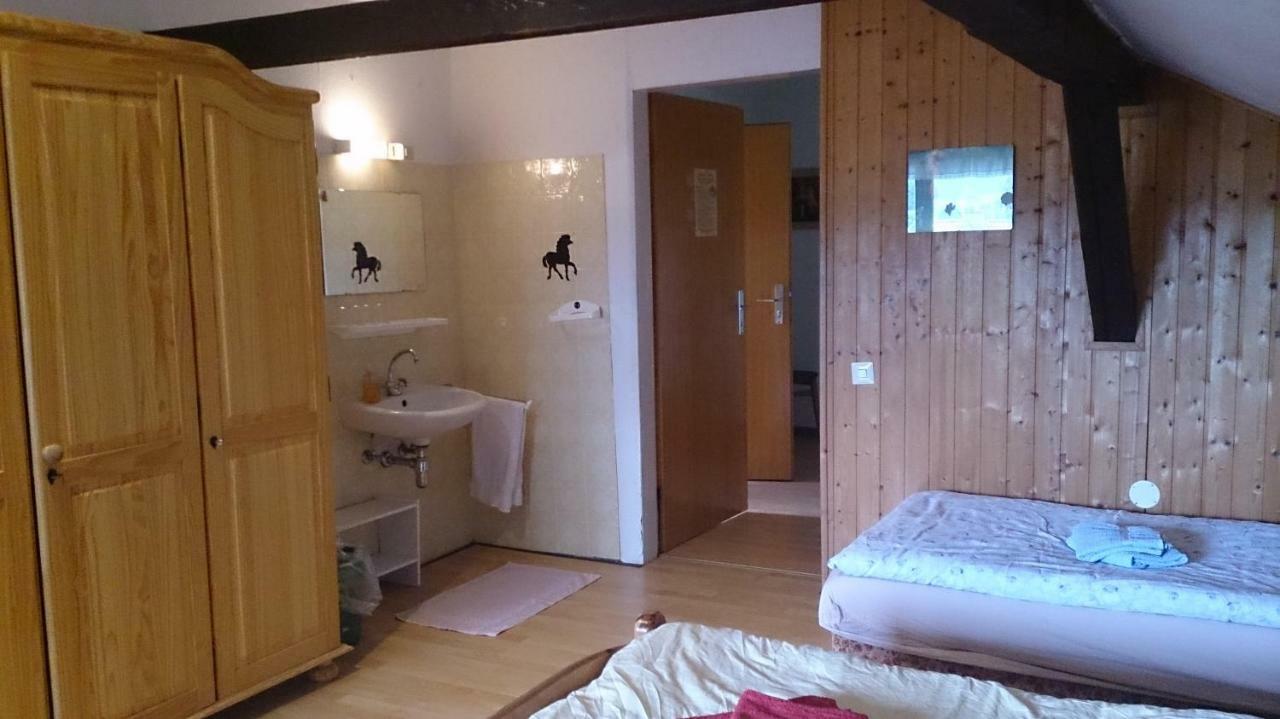 Gaestehaus Burgwald-Trekking Mittelsimtshausen Zewnętrze zdjęcie